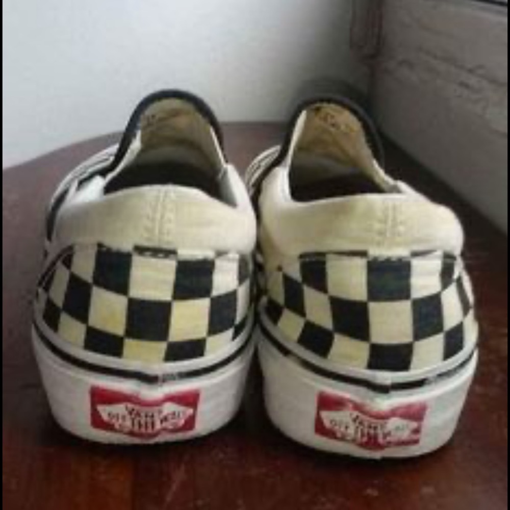 Checkered Vans size 4